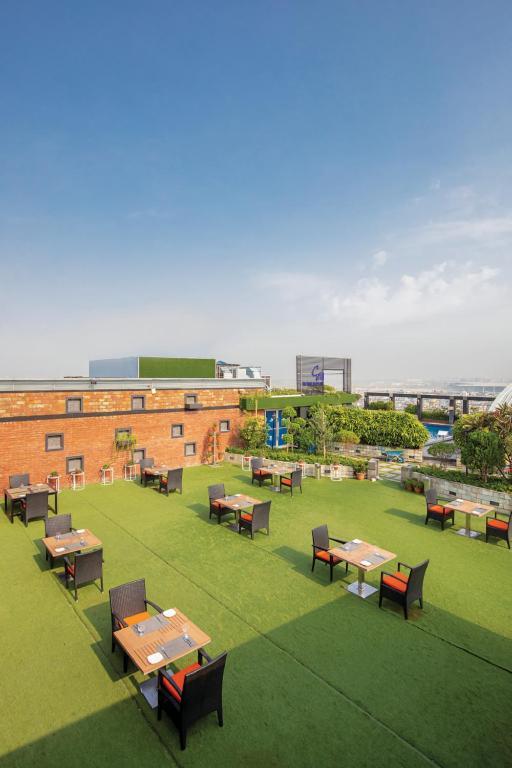 Dhaka Regency Hotel & Resort Экстерьер фото