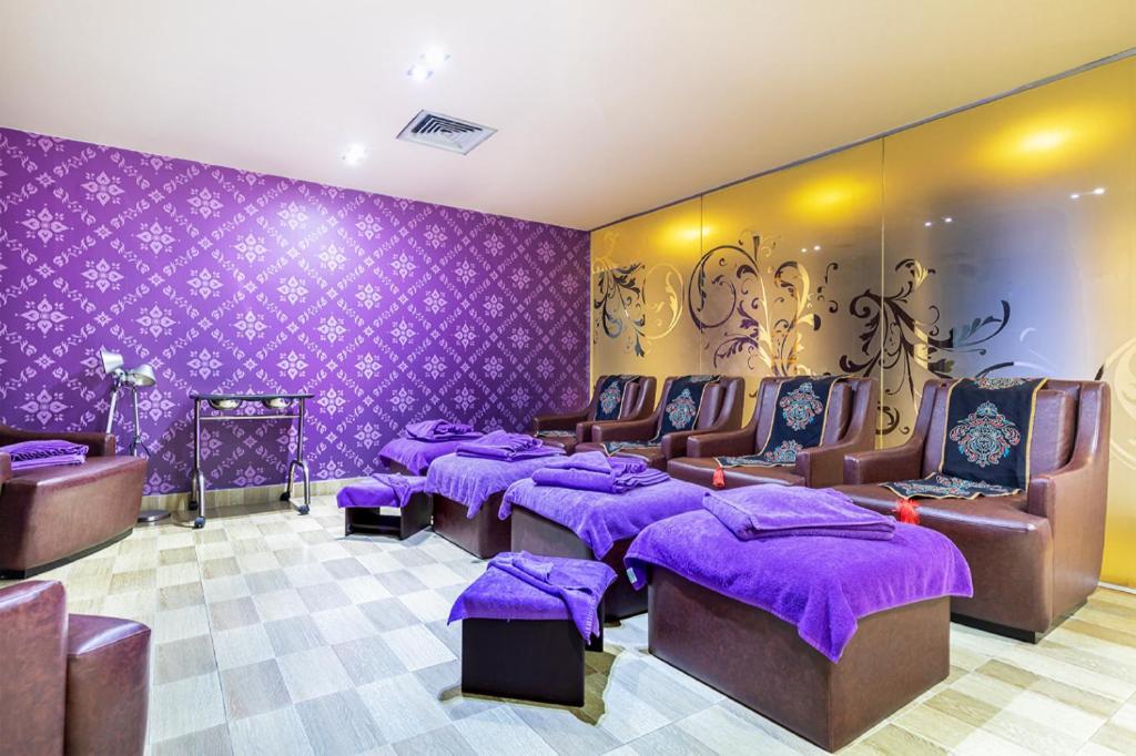 Dhaka Regency Hotel & Resort Экстерьер фото