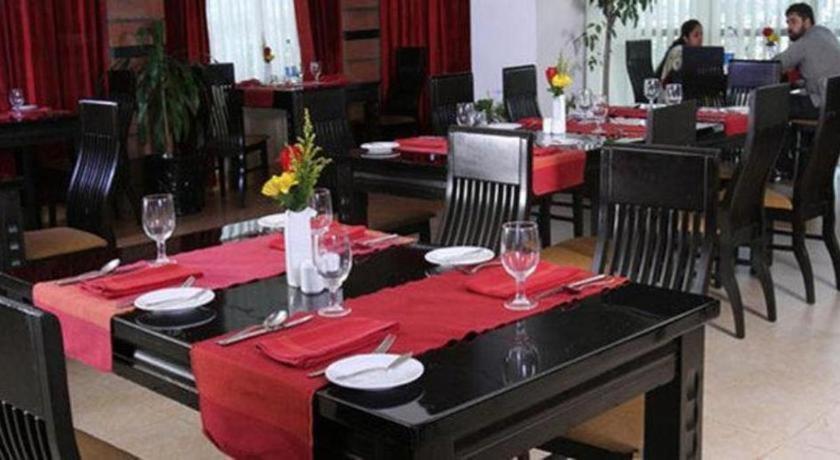 Dhaka Regency Hotel & Resort Экстерьер фото
